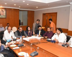 PPP leader hosts tea party of top business leaders