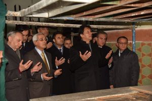 PM visits mausoleum of Maulana Jalaluddin Rumi