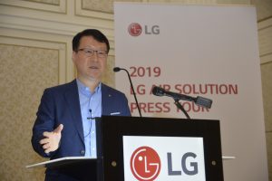LGE MEA Regional President James Lee sharing his welcoming remarks during LG Air Solution Press Tour-min
