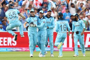 England end India's unbeaten run to revive semis hopes