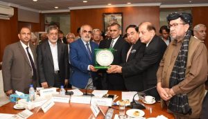 President-CEO-PIA-Air-Marshal-Arshad-Mahmood-Malik-visit-FPCCI-14