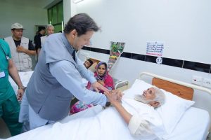 Imran Khan at Quake Effect Areas