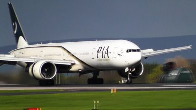 PIA Boeing 777