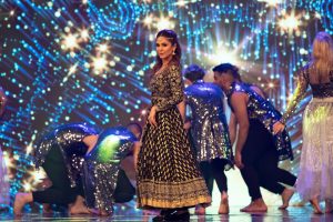 Ayesha Omer stole the show with her amazing performance copy