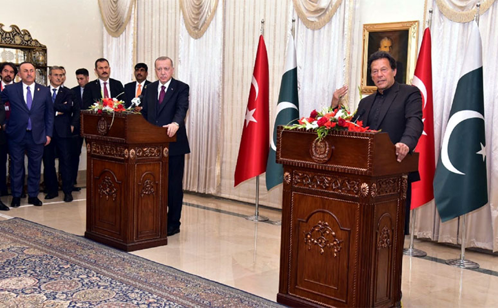 Strategic economic framework will help deepen cooperation b/w Pakistan, Turkey: Imran, Erdogan