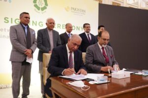 PIA and Hashoo Group Sign MoU