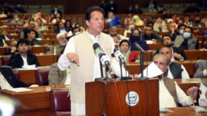 Imran Khan expresses resolve to build nation