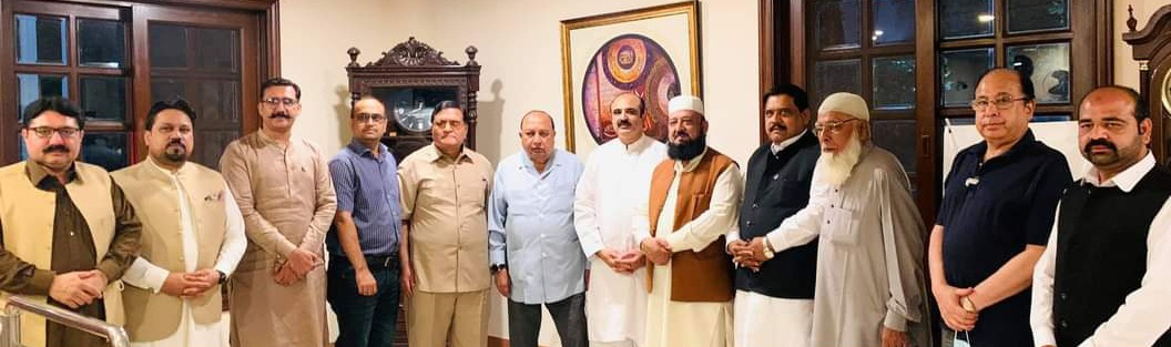 Mian Zafar Iqbal Host Dinner in homour of S.M Munir Patron in Chief UBG