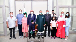 President confers Pakistan’s civil award upon two Turkish dignitaries