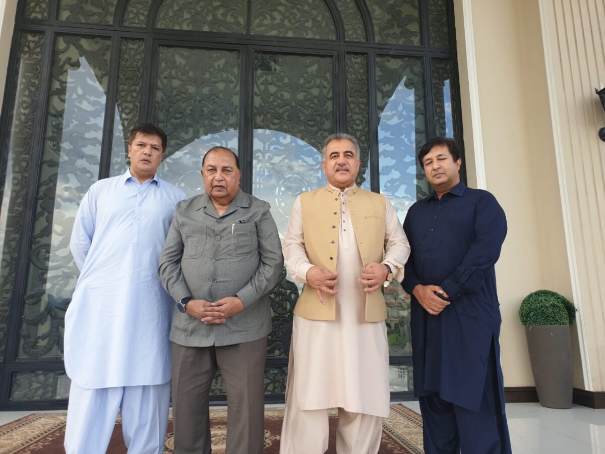 Business Leader SM Muneer visit Hanif Gohar’s House Abbotabad