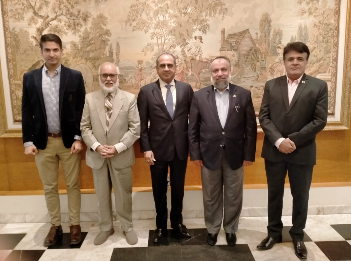 Muhammad Farooq Afzal hosted Lunch in honour of Dr. Mubashir Chaudhry at PC Hotel Karachi