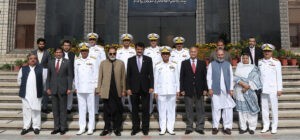 Members of Senate Committee on Defence vist to NHQ