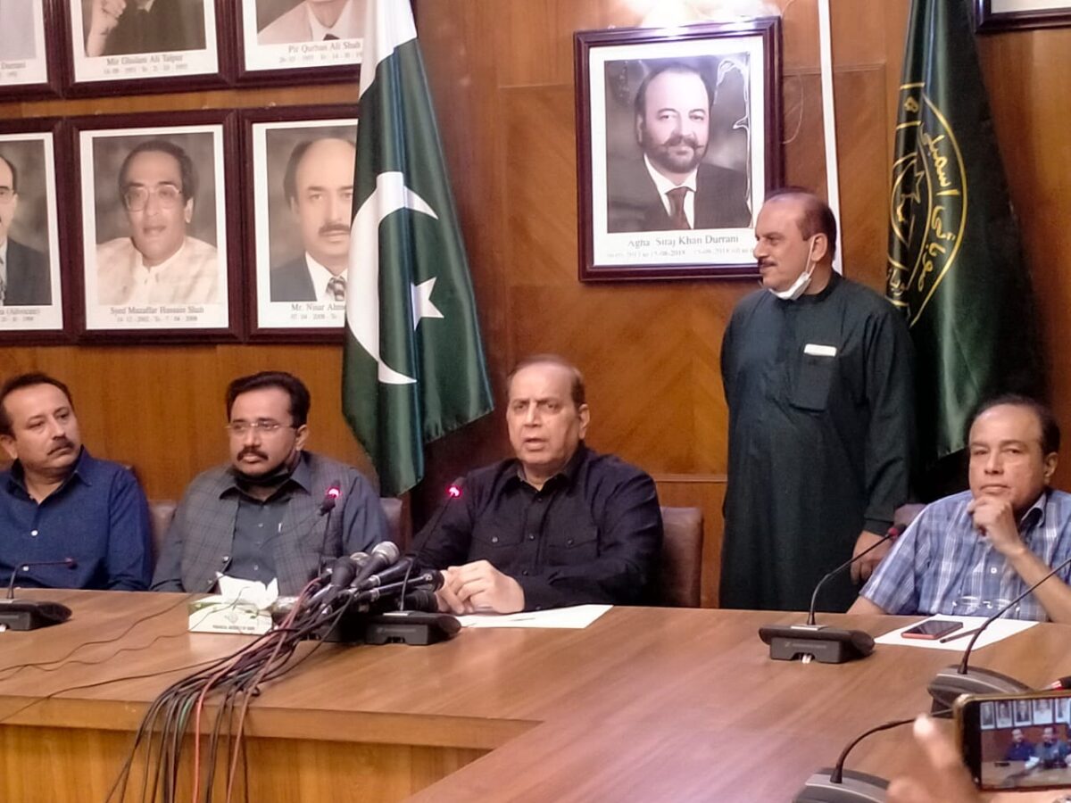 Gas crisis in the country has intensified: Imtiaz Shaikh