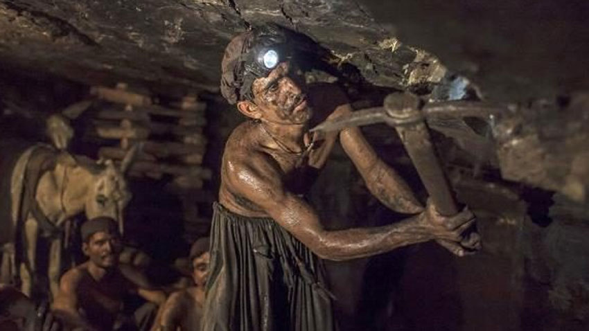 Balochistan: 4 miners killed, 5 injured in gas explosion inside coal mine