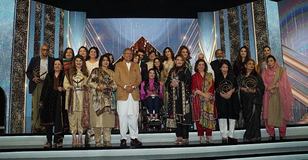 Third Kashmir HUM Women Leaders Award