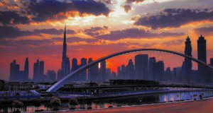 Fly Emirates to Dubai and avail a complimentary stay