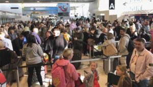 250-flights-canceled-in-2-days-in-UK
