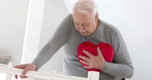 How to treat a heart attack?