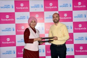 Sharmeela Rassool, Country Representative, UN Women Pakistan and Muntaqa Peracha, Managing Director, foodpanda Pakistan