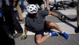 US-President-Joe-Biden-fell-while-cycling