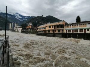 flood-in-Swat-river