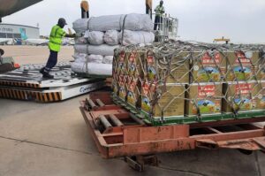 Sultanate-of-Oman-carrying-relief-items-reach-Karachi-4