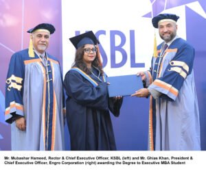 KSBL Print - Mubashar Hameed (Rector & CEO, KSBL) and Ghias Khan (President & CEO, Engro Corporation) awarding the Degree to Executive MBA Student
