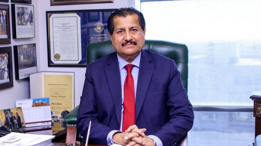 Dr.Baig received Best Economic Columnist Award.