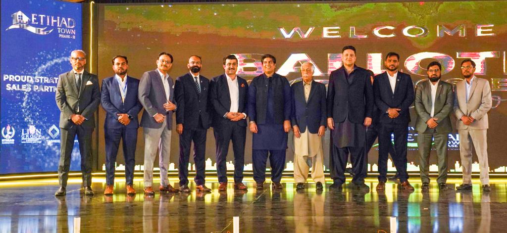 Etihad Group Organizes Live Balloting & Early Possession Ceremony of Etihad Town Phase 2.