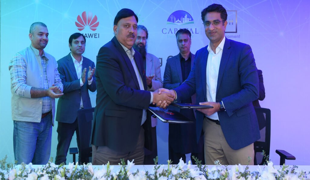 Smart Future Technologies signs an MOU with Huawei Technologies Pakistan.