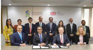 Picture release-Standard Chartered and British International Investment sign US USD40 million Risk-Participation Agreement