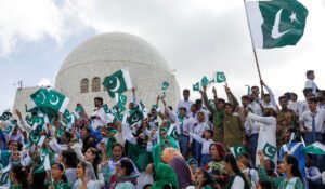 Pakistanis poor