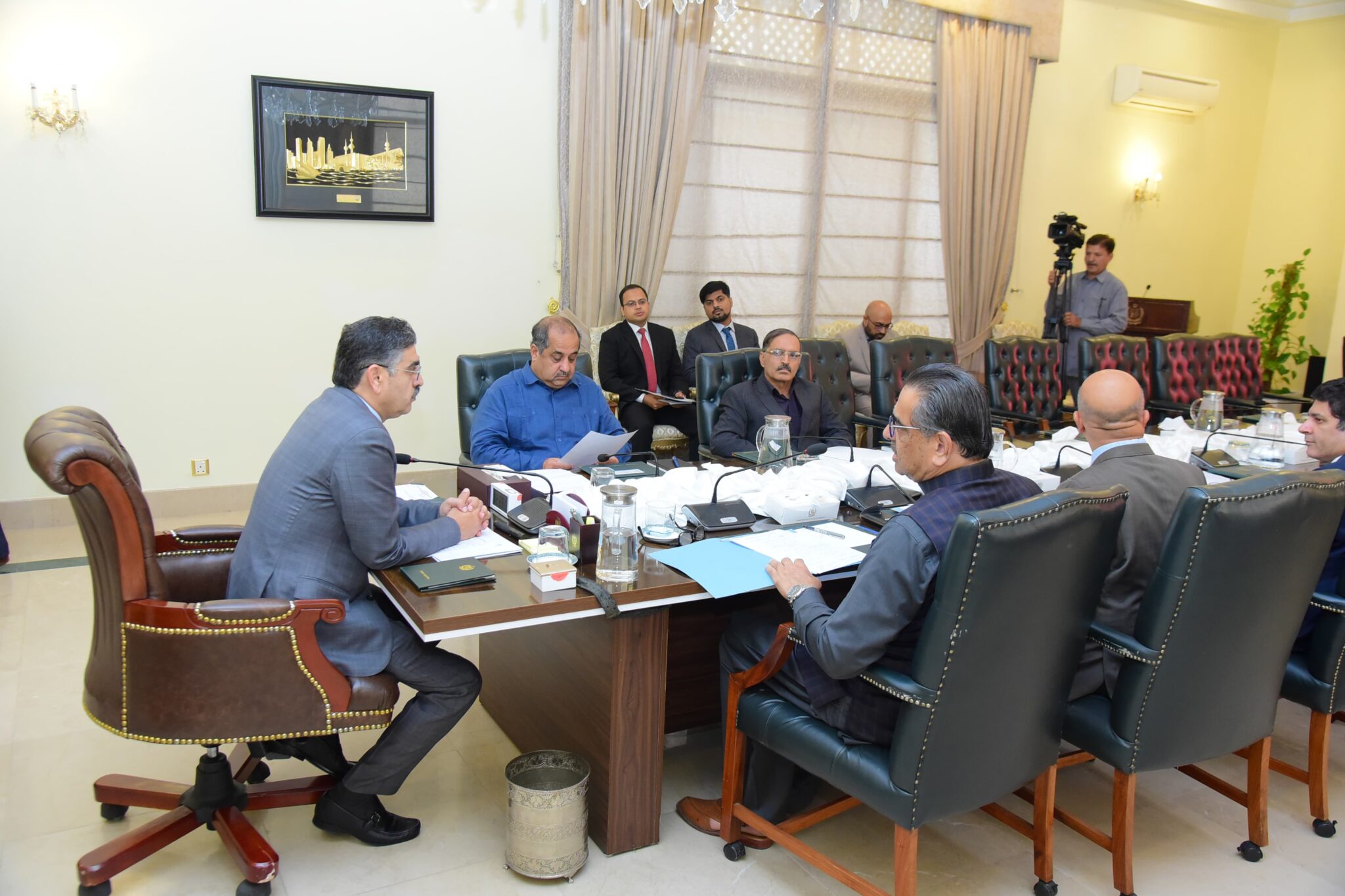 PM for provision of best,inexpensive facilities to Hujjaj.