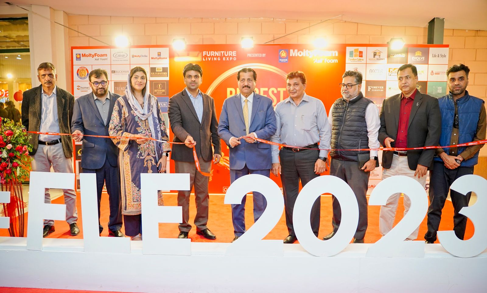 Mirza Ikhtiar Baig cutting the ribbon to inaugurate 35th Furniture & Living Expo at Expo Center Karachi.