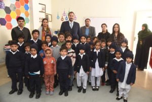 Emirates-supports-local-charity-in-Islamabad-as-part-of-its-25th-anniversary-celebrations-image-two