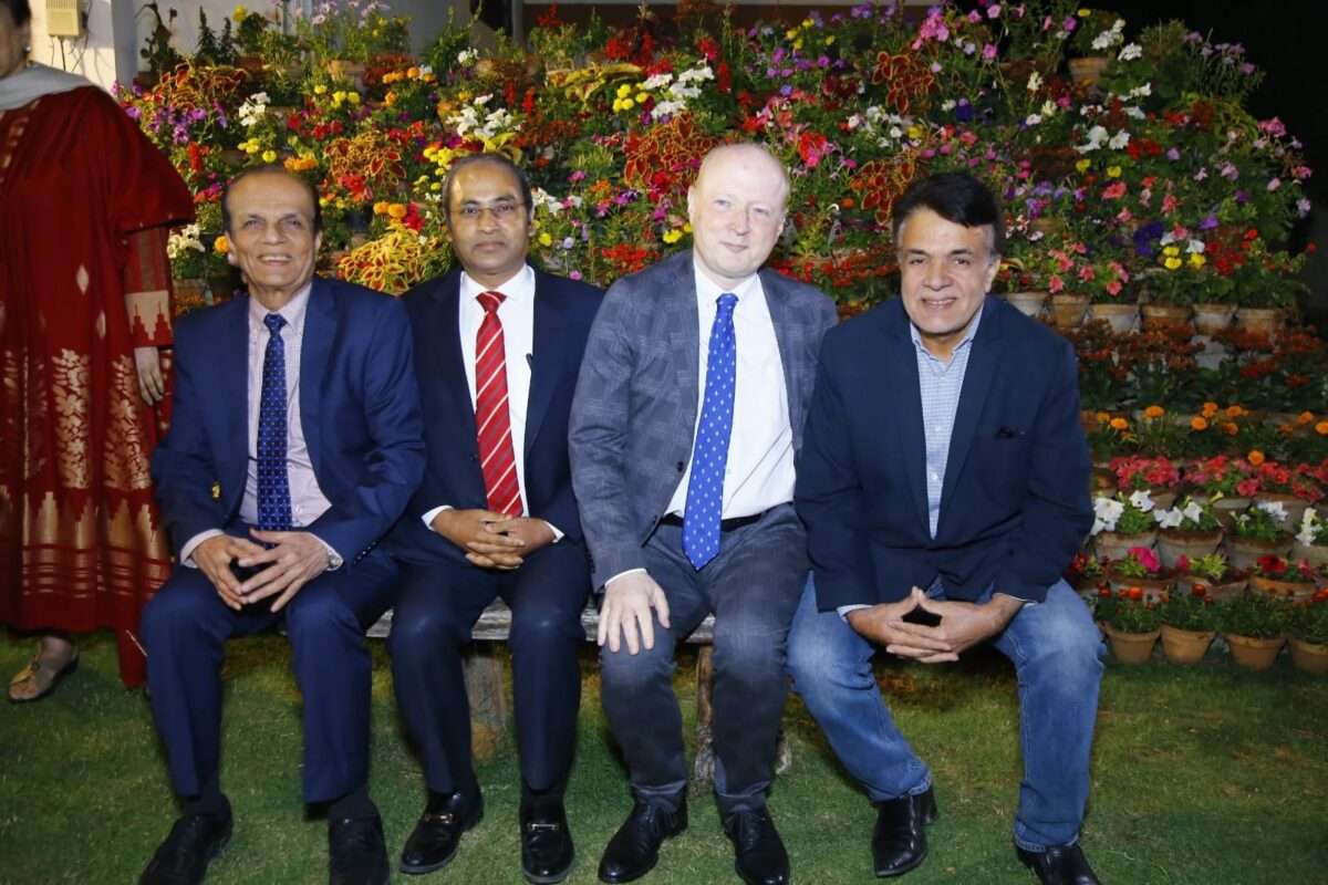 Technology Links Chairman Hosts Annual Garden Party with Distinguished Guests