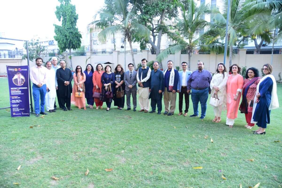 District Governor Hanif Khan of Rotary International District 3271 visit the Rotary Club of the Karachi Coastal City.