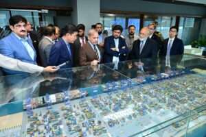 Shehbaz Sharif Visits Karachi's Hutchison Port