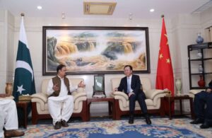 Khan and Yang Yundong Meeting Held b
