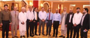 PHOTO, Businessmen Panel