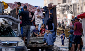 Thousands Flee Khan Younis as New Israeli Offensive Begins