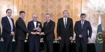 AKUH Wins ‘Best Hospital of the Year’ Award, Presented by President Zardari.
