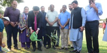 Governor KPK to promote sports in the province.