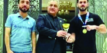 Pakistan’s Hamid Khan won the British title boxing fight with support from Hanif Gohar.