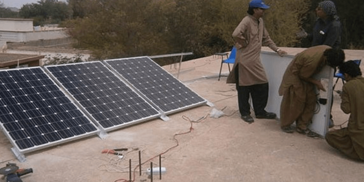 Significant drop in solar battery prices in Pakistan