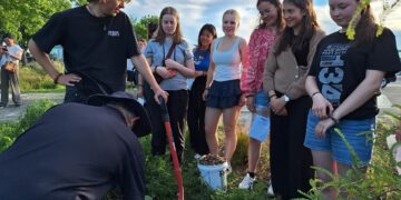 The Rotary Youth Exchange students from the top of the North recently visited Christchurch on tbeir South Island tour.