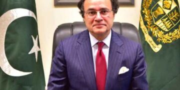 Federal Minster for Finance & Revenue Senator Muhammad Aurangzeb visits SECP Head Office