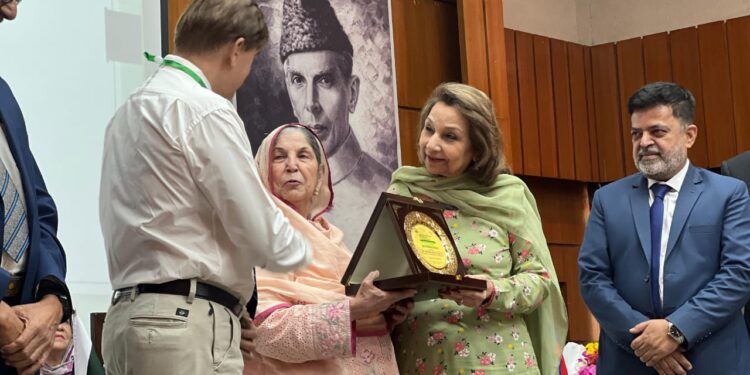 International experts speak at HU’s nursing conference.