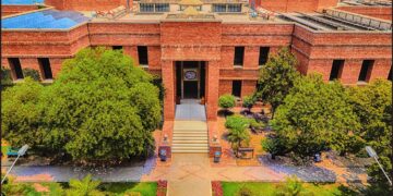 LUMS collaborates with Lahore Biennale to drive climate awareness.