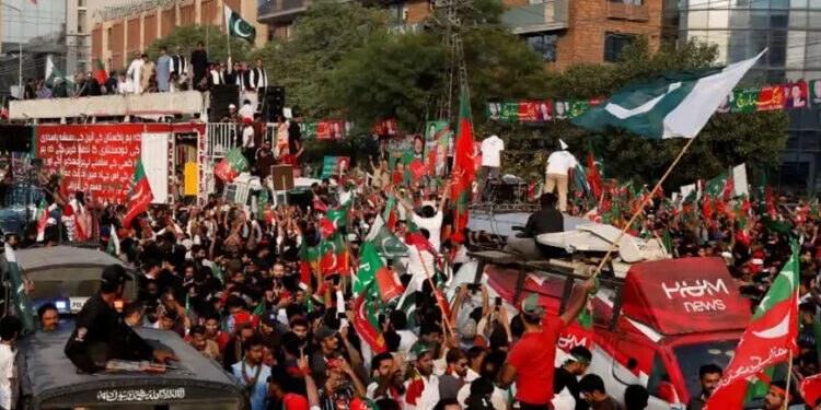 Over 1,500 PTI supporters arrested as rallies from Pakhtunkhwa head towards Islamabad